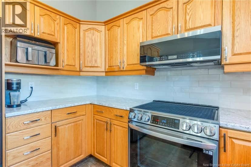 228 Herve Street — photo 19 of 40