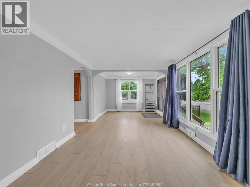 2724 Pillette Road — photo 30 of 40
