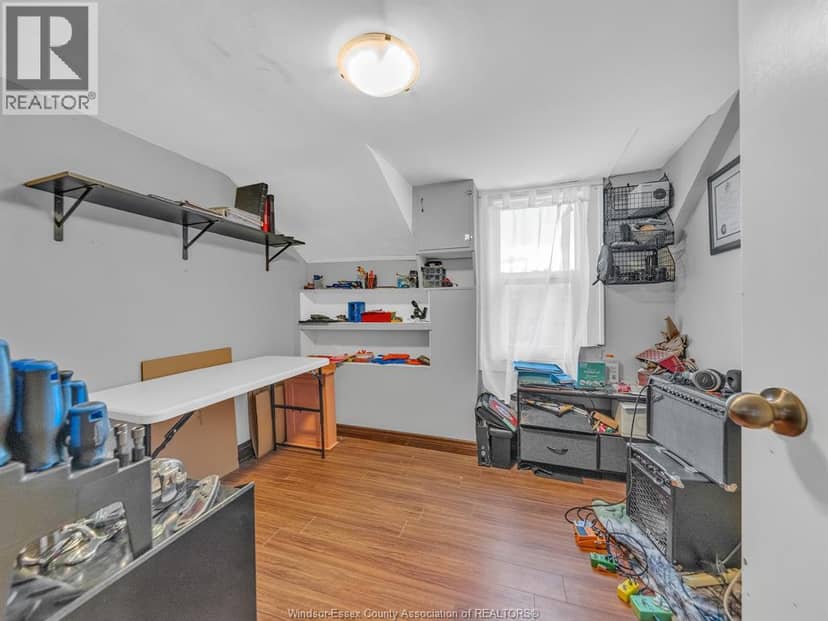 2724 Pillette Road — photo 9 of 40