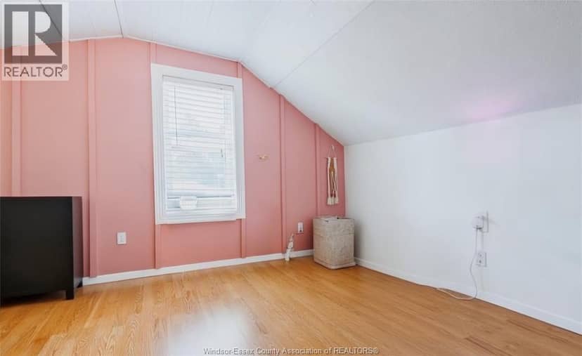 1657 Westminster Boulevard — photo 13 of 14