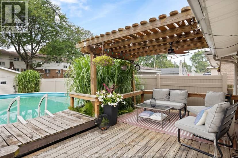 1657 Westminster Boulevard — photo 2 of 14