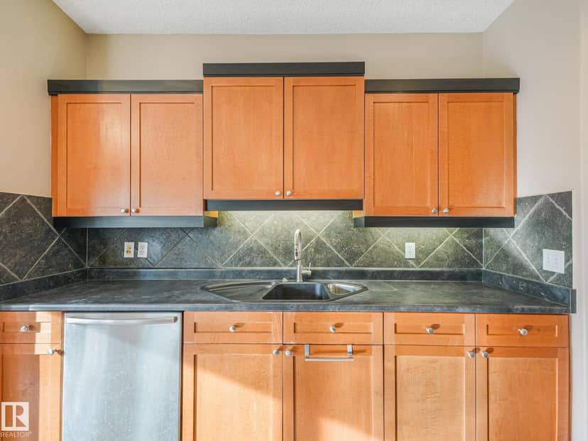 458 Macewan Rd SW — photo 35 of 40