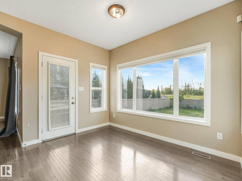 458 Macewan Rd SW — photo 29 of 40