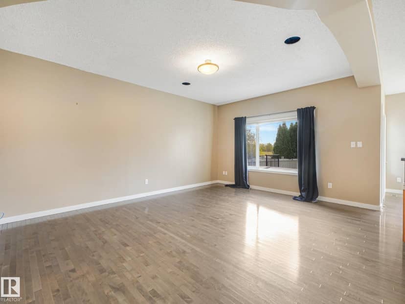 458 Macewan Rd SW — photo 23 of 40