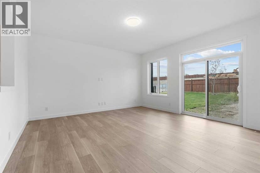 9 Wild Rose Bay SW — photo 12 of 40