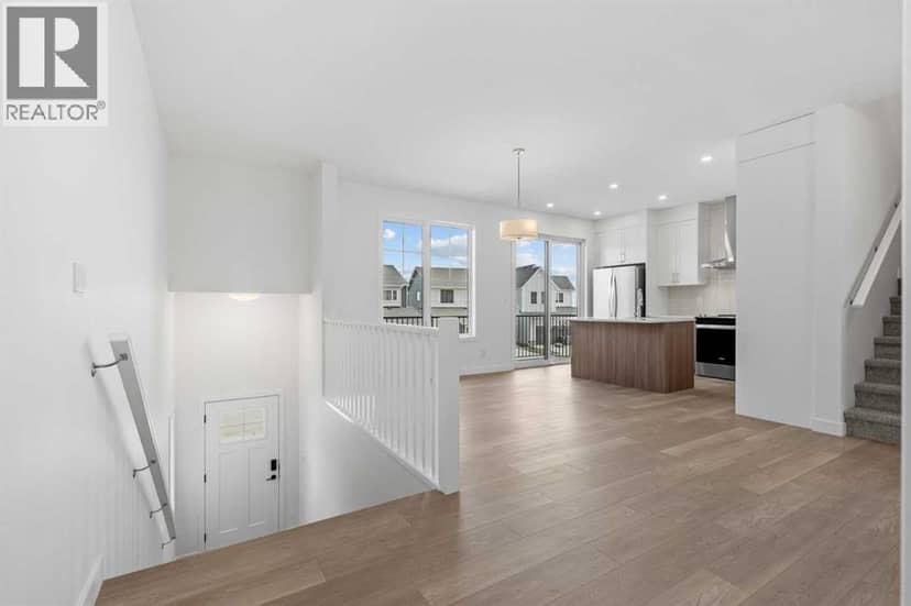 9 Wild Rose Bay SW — photo 10 of 40