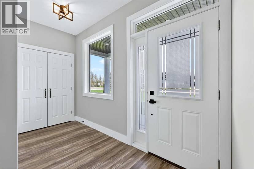 27, 610 4 Avenue SW, Sundre, photo 3