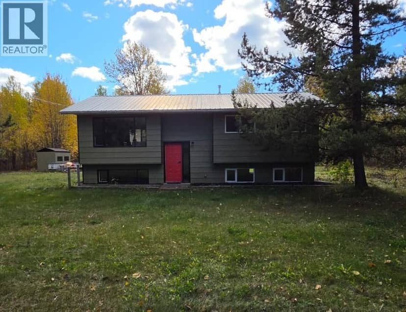 6082 Centennial Road W, Moberly Lake