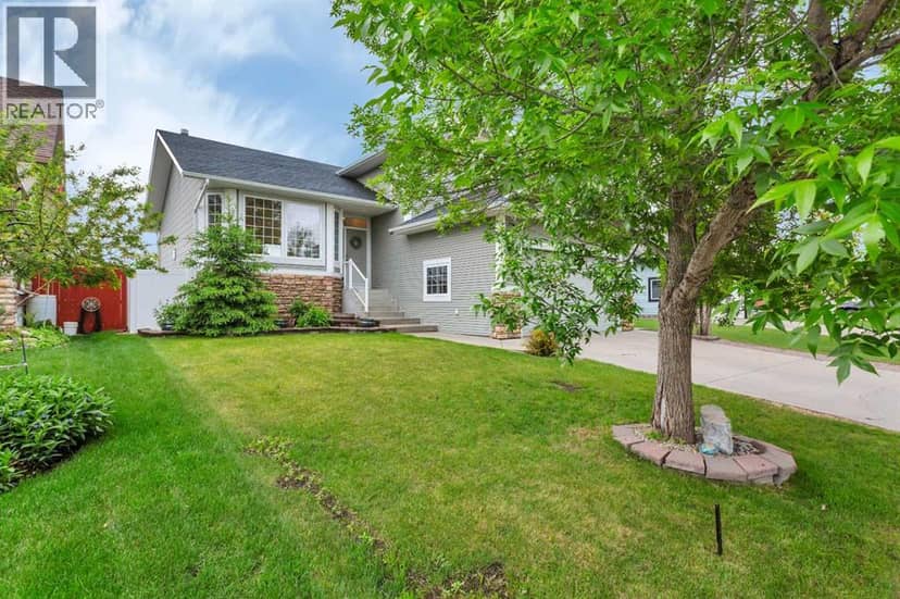 33 Walker Boulevard, Red Deer, photo 2