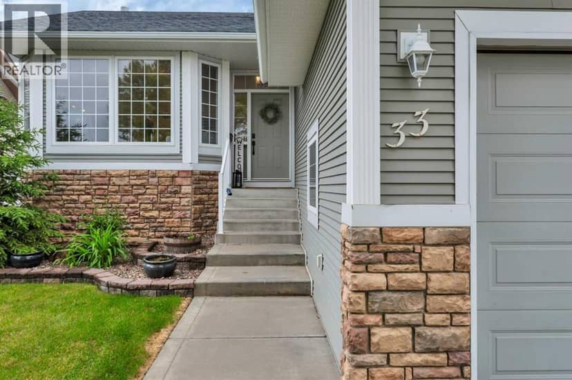 33 Walker Boulevard, Red Deer, photo 4