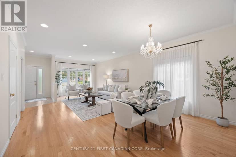 1777 Ennismore Crescent — photo 13 of 40