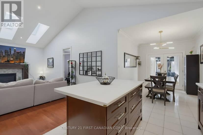 34 - 777 Apricot Drive — photo 10 of 37