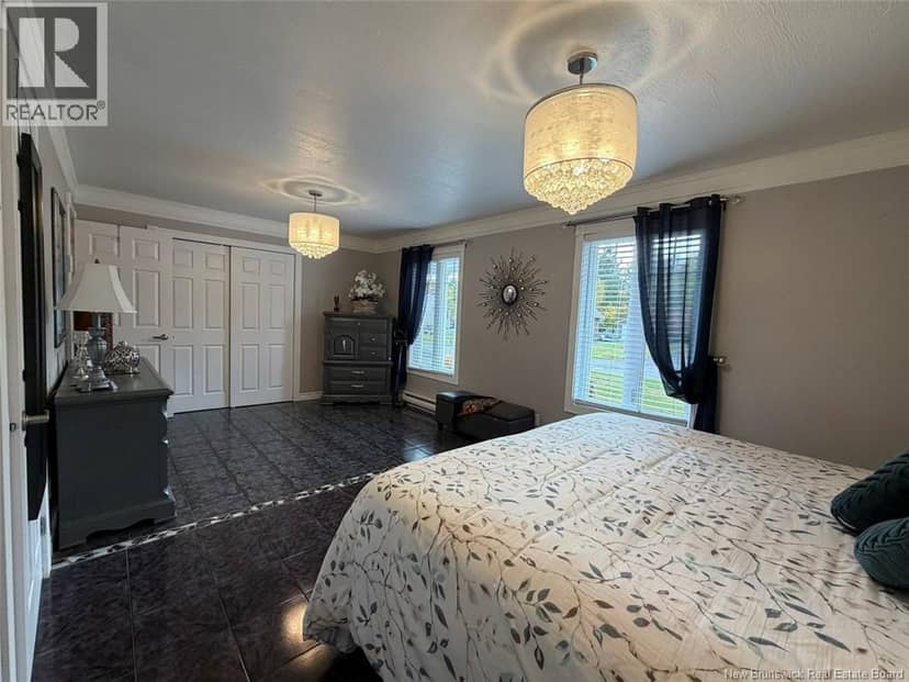 12 Eugène Street — photo 16 of 40