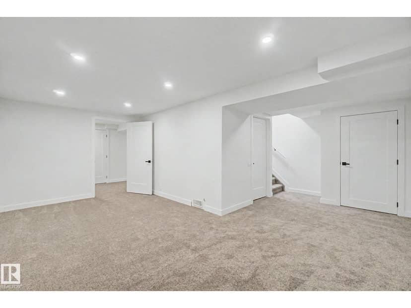 133 Grandin Vg — photo 28 of 40