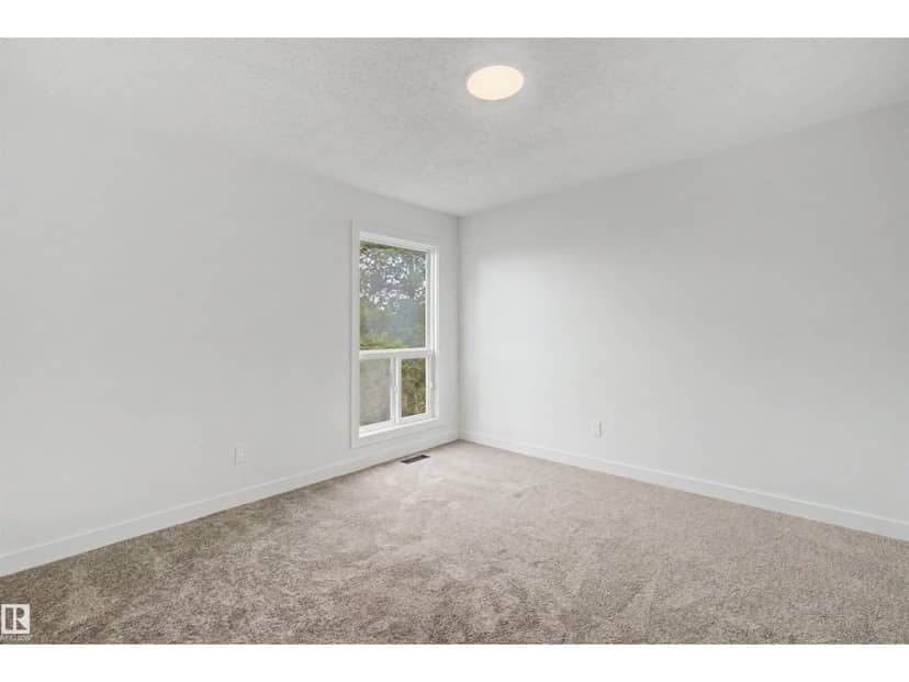 215 Grandin Vg — photo 27 of 35
