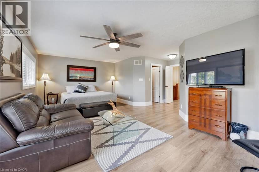276 SIMS ESTATE Drive Unit# 9 — photo 18 of 35