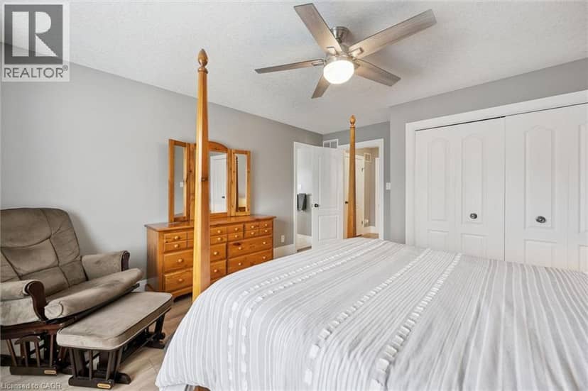 276 SIMS ESTATE Drive Unit# 9 — photo 26 of 35