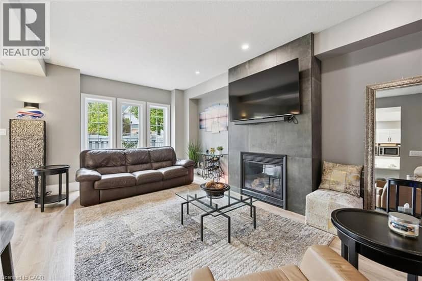 276 SIMS ESTATE Drive Unit# 9 — photo 12 of 35