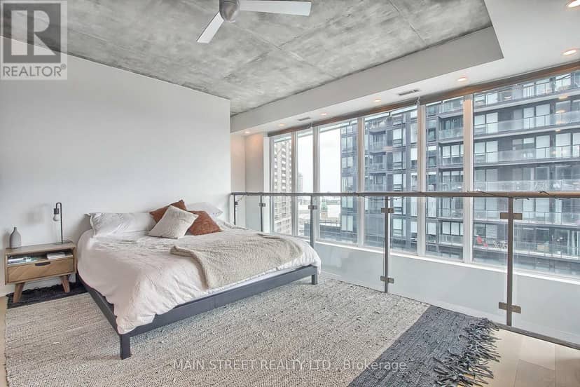1213 - 150 East Liberty Street — photo 22 of 40