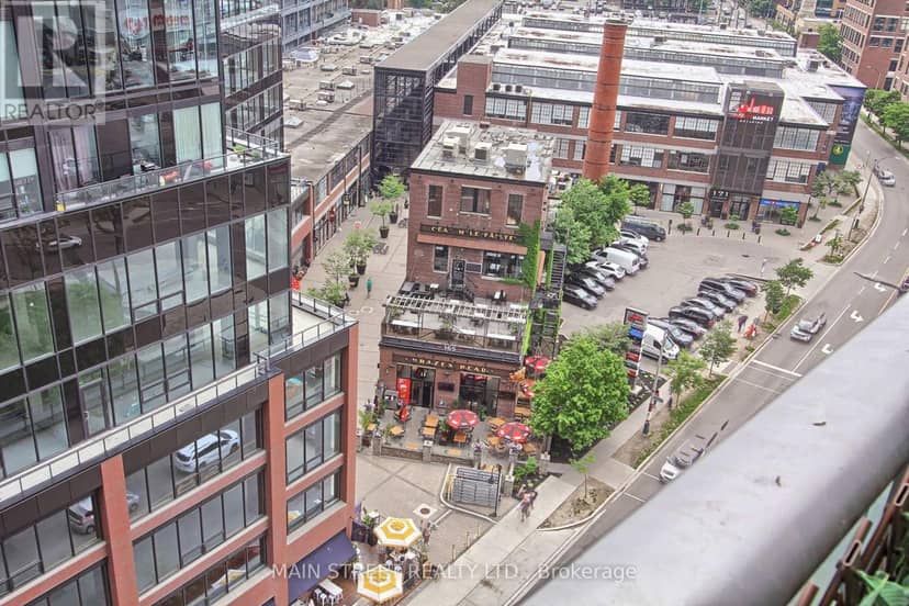 1213 - 150 East Liberty Street — photo 32 of 40