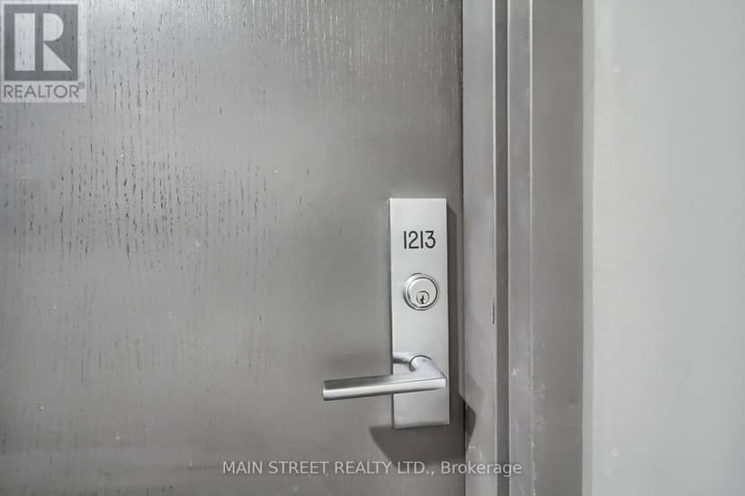 1213 - 150 East Liberty Street — photo 6 of 40