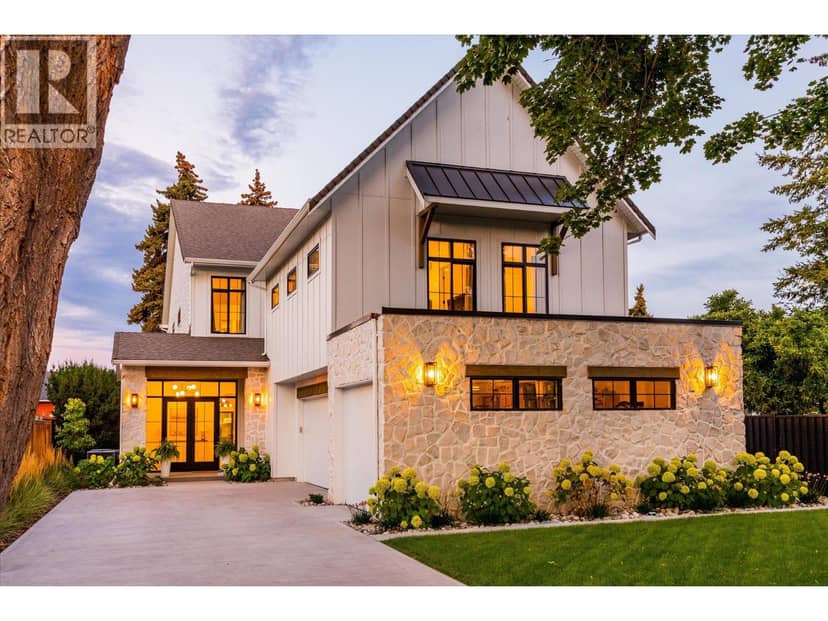 2053 Long Street, Kelowna