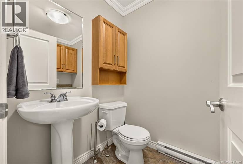 240 Damien Street — photo 21 of 40