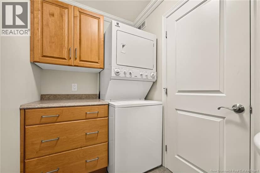 240 Damien Street — photo 22 of 40