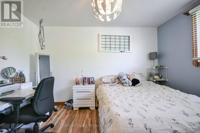 671 Simcoe Road — photo 17 of 40