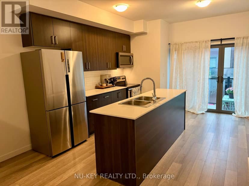 81 - 369 Essa Road — photo 15 of 37