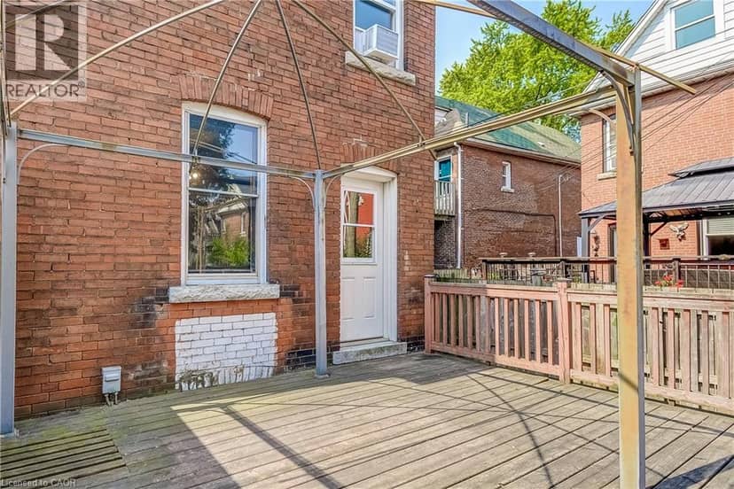 11 ELM Street — photo 27 of 33
