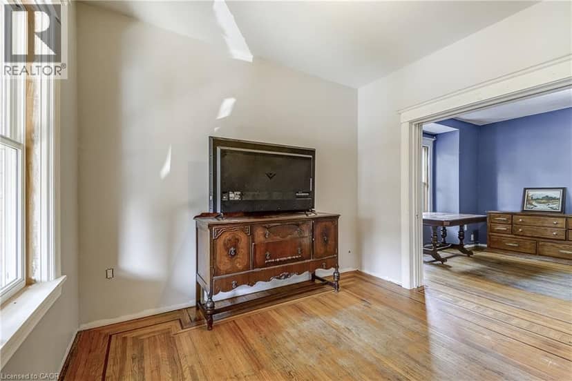 11 ELM Street, Hamilton, photo 8