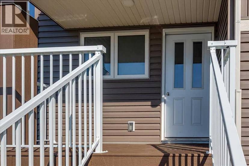10 Memorial Parkway, Rural Red Deer County, photo 4
