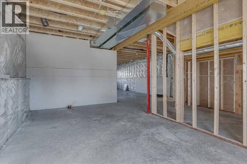 12 Memorial Parkway — photo 32 of 37
