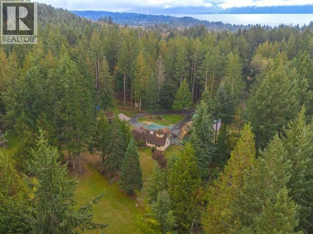 8089 DAISY ROAD, Powell River