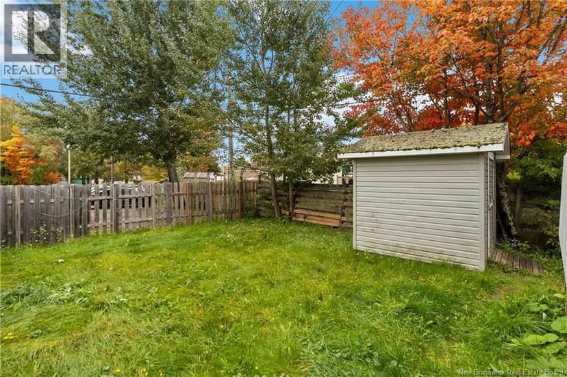 275-279 Ayer Avenue — photo 29 of 30