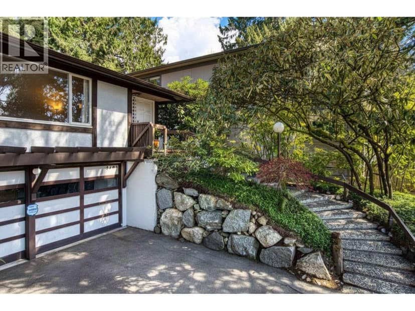2493 HAYWOOD AVENUE, West Vancouver