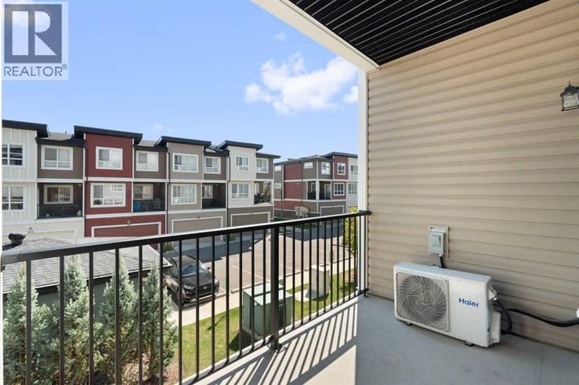 209, 25 Walgrove Walk SE — photo 16 of 21