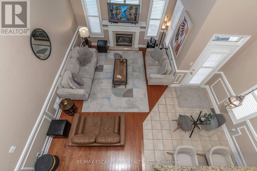 151 Moore Crescent — photo 23 of 40