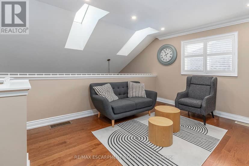 151 Moore Crescent — photo 24 of 40