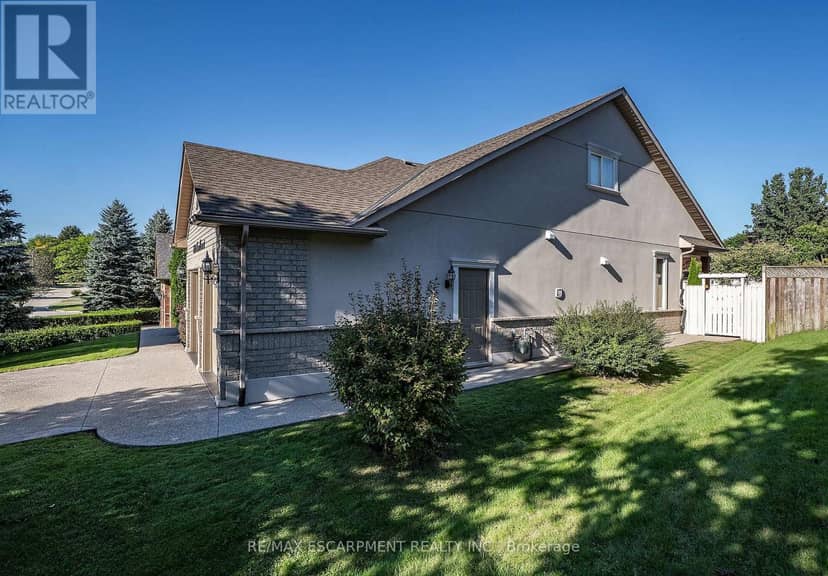 151 Moore Crescent — photo 40 of 40