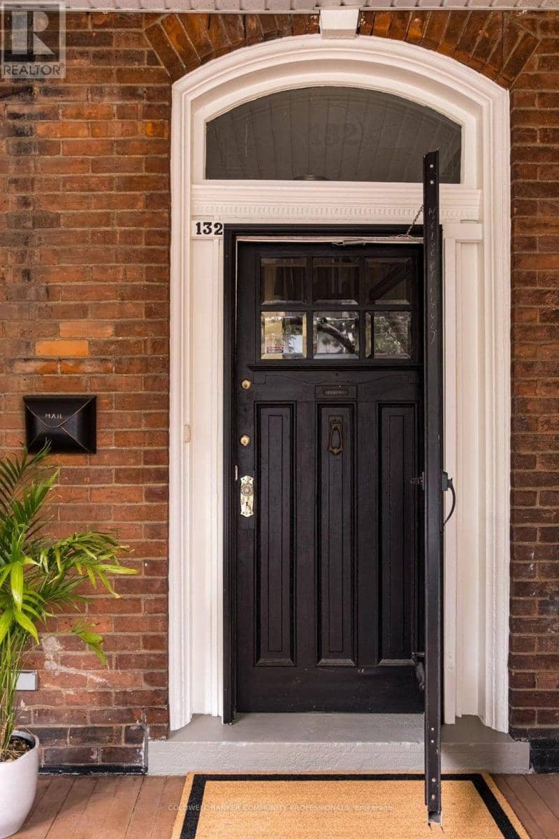 132 Herkimer Street, Hamilton, photo 4