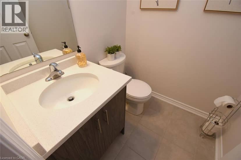 677 PARK Road N Unit# 2 — photo 17 of 23
