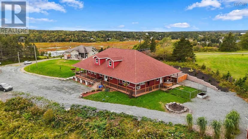 5645 Highway 7 — photo 4 of 40