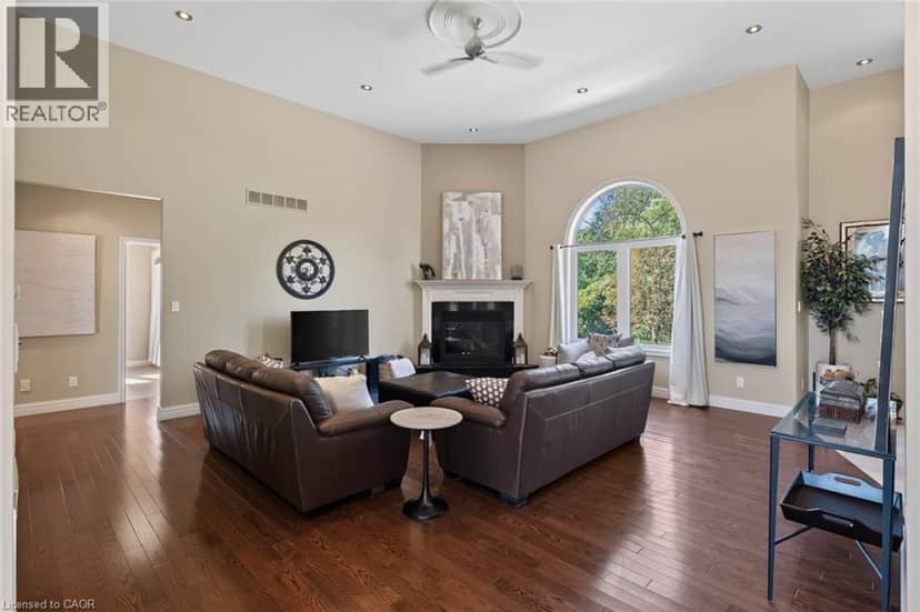 38 VIRGINIA Avenue — photo 16 of 40