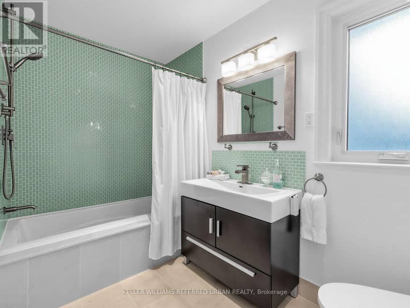 139 Holcolm Road — photo 15 of 27