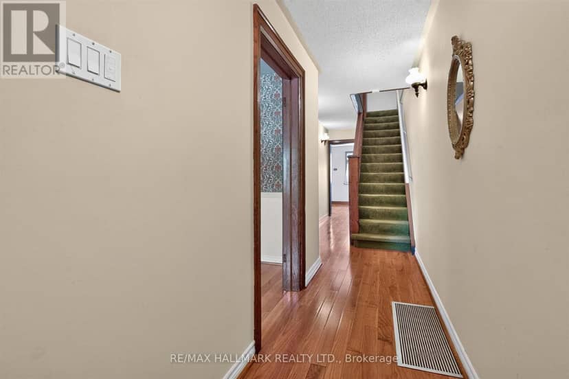 631 Lauder Avenue — photo 5 of 27