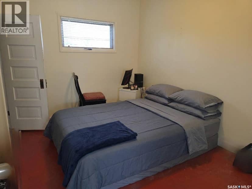 215 Kerry STREET — photo 13 of 27