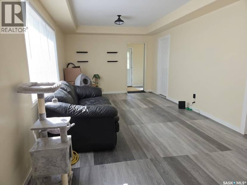 215 Kerry STREET — photo 14 of 27