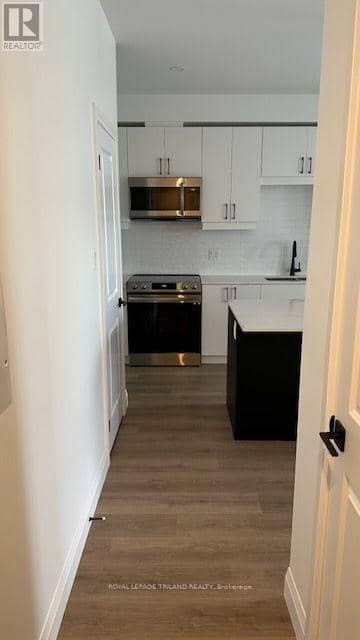 197 - 3900 Savoy Street, London South, photo 6